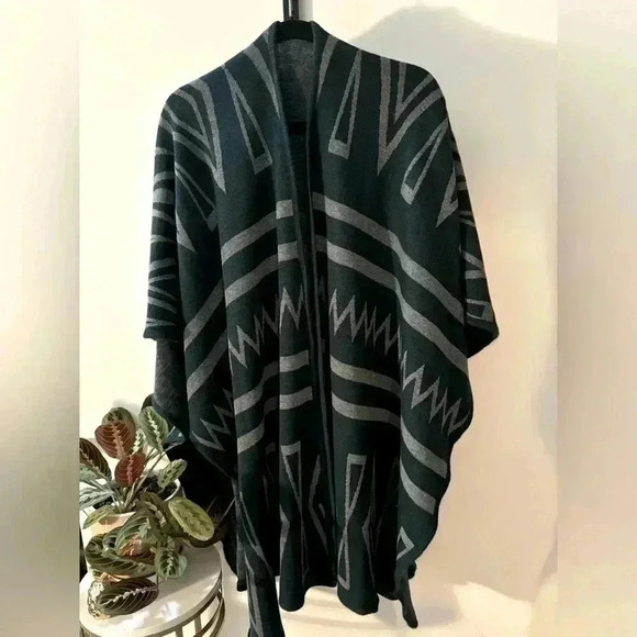 Jackets & Blazers - *NWOT*  Cape